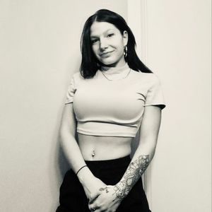 Meet your Posher, Roxanne